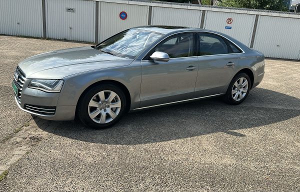 Audi A8 | HTJ-83-H